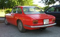 200px-1972alfaromeo1300gtrear