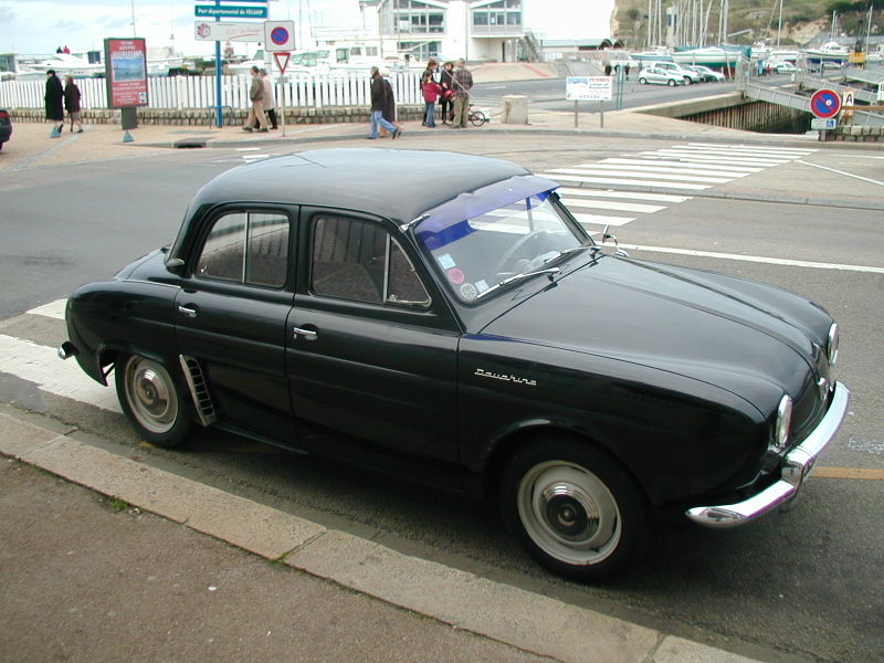 800px-Renault_Dauphine